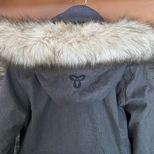 Aritzia TNA Verbier Parka